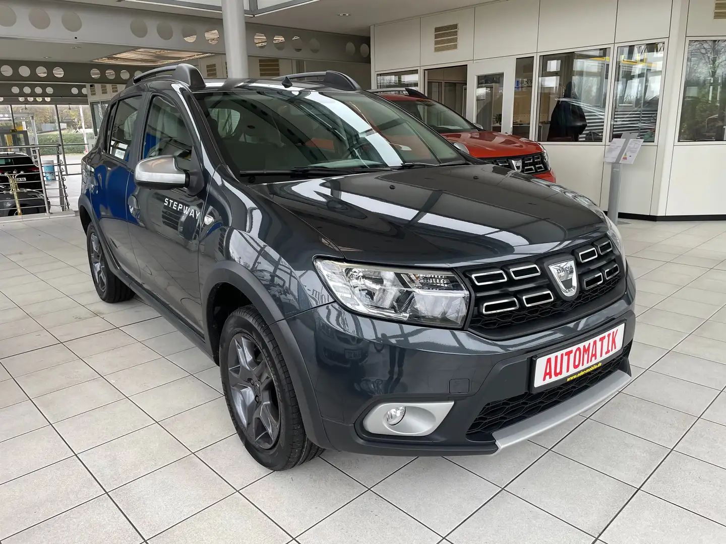 lhd DACIA SANDERO STEPWAY (01/04/2017) - 